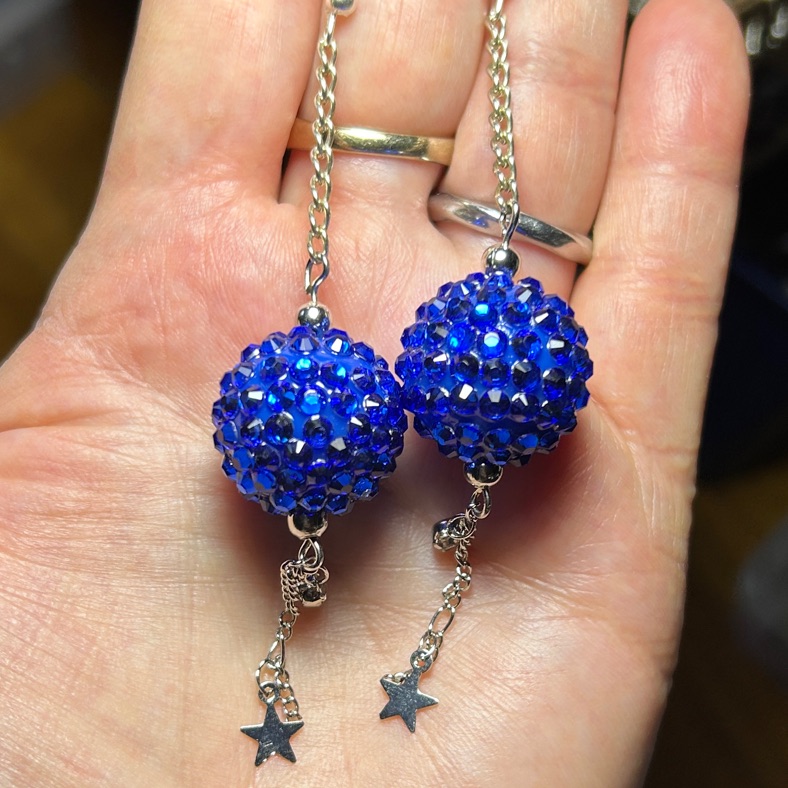 325 Elegant Blue Crystal Drop Earrings 20$